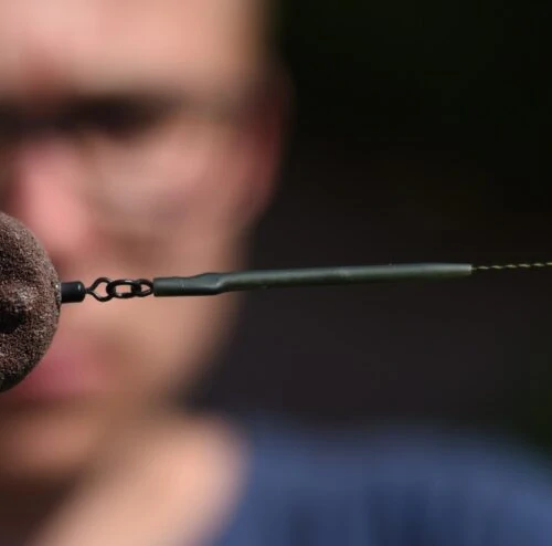 Obratlík s kroužkem a rychlovýměnným klipem vel. 8